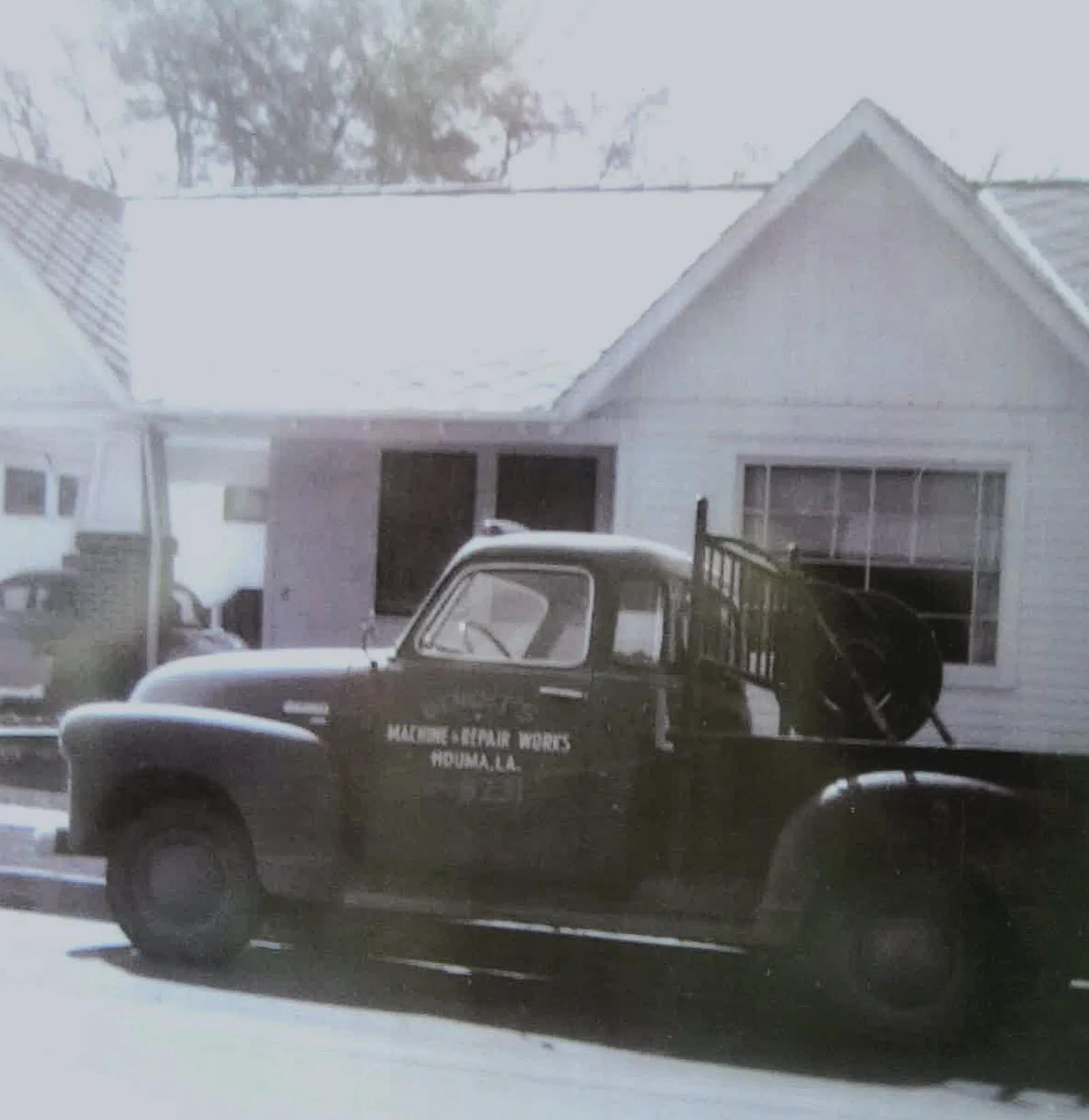 Historic Benoit truck image
